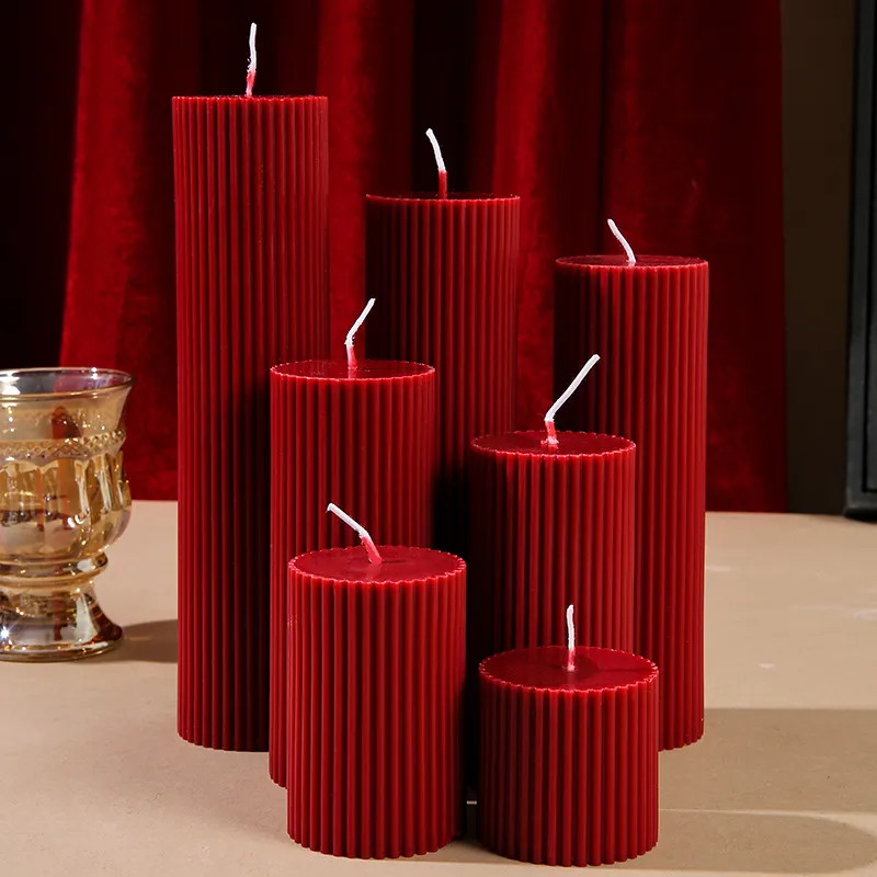 French Vintage Wine Red Cylindrical Aromatherapy Candle - Niche High-End Romantic Candle for Wedding Ceremony & Home Candlestick Ornaments showcase 3