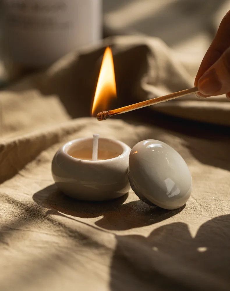 Mini Aromatherapy Candle Jar with Ceramic Holder - Decorative Empty Cup for DIY Candles, Home Decor, and Gifts showcase 2