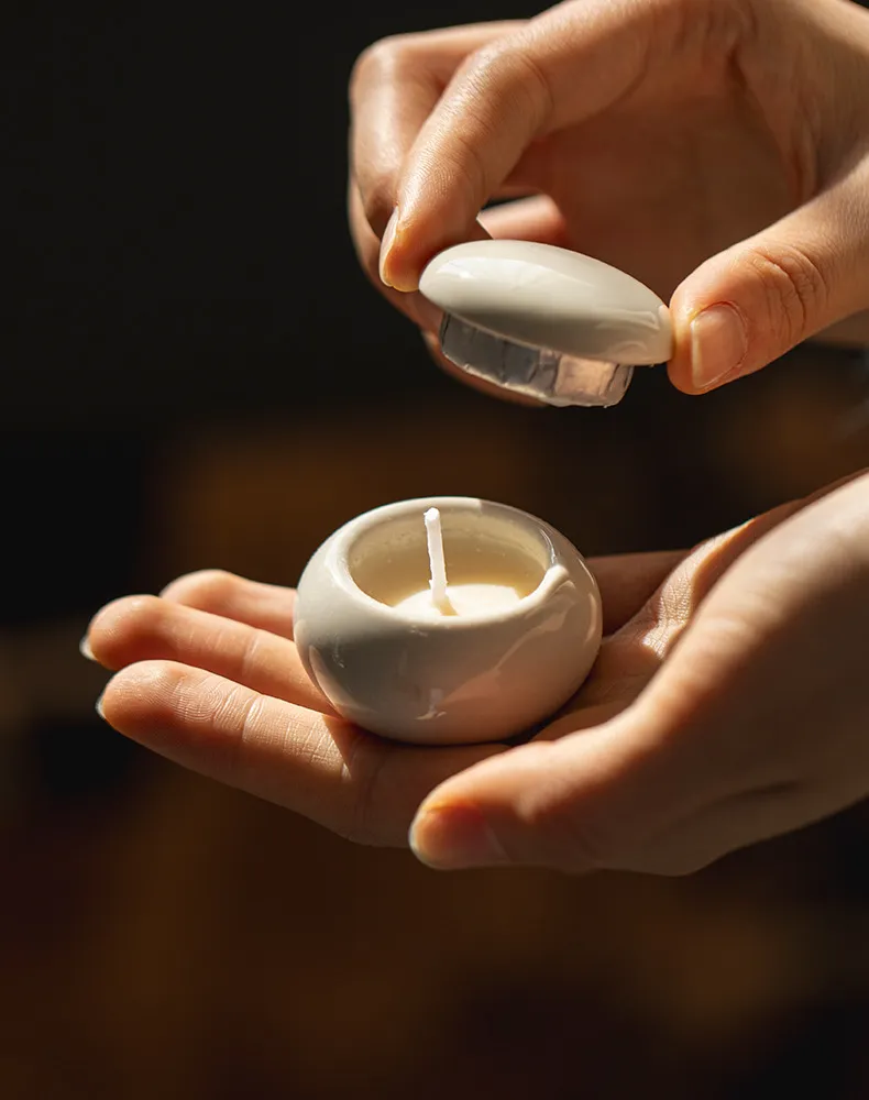 Mini Aromatherapy Candle Jar with Ceramic Holder - Decorative Empty Cup for DIY Candles, Home Decor, and Gifts showcase 3