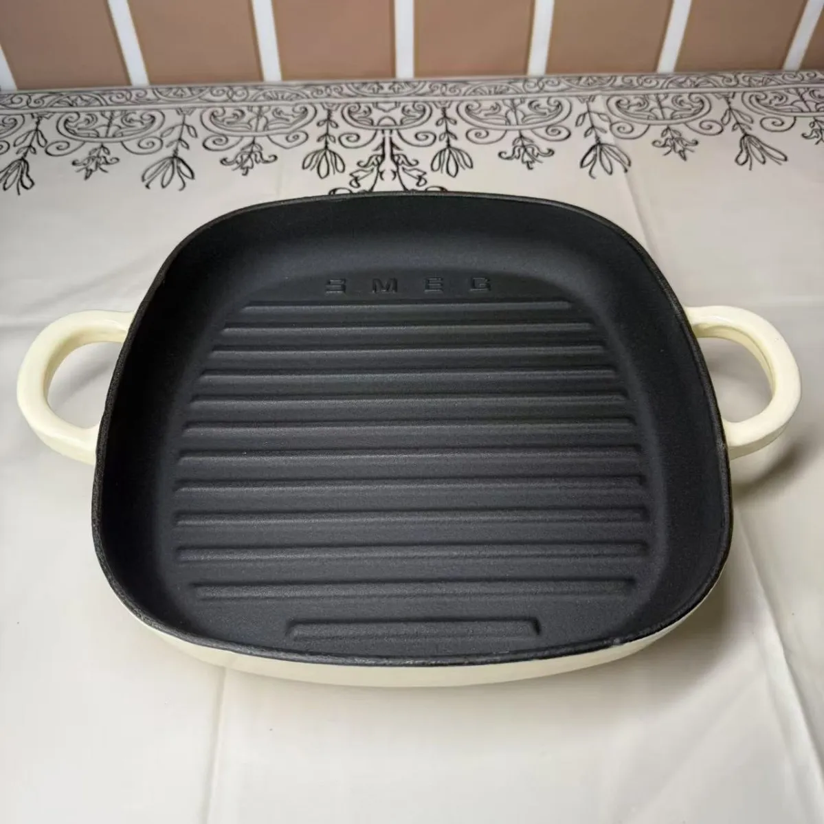 Smeg Frying Pan - High Quality Cast Iron Non-Stick Pan for Induction Cooker & Gas Stove - Smeg Factory Direct Baking Pan