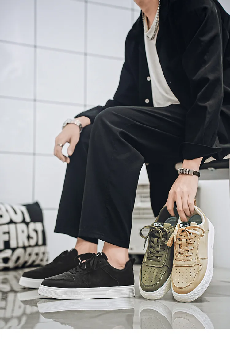 Men's Leather Sneakers Large Size 2025 Model - Fashionable Versatile Soft Sole Casual Sports Shoes for All Seasons showcase 2