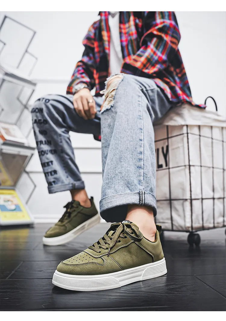Men's Leather Sneakers Large Size 2025 Model - Fashionable Versatile Soft Sole Casual Sports Shoes for All Seasons showcase 16