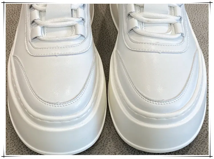 Men's White Sneakers 2023 Autumn Trendy Thick Sole Breathable Board Shoes Casual Sports Shoes Fashionable Lightweight Walking Shoes showcase 4