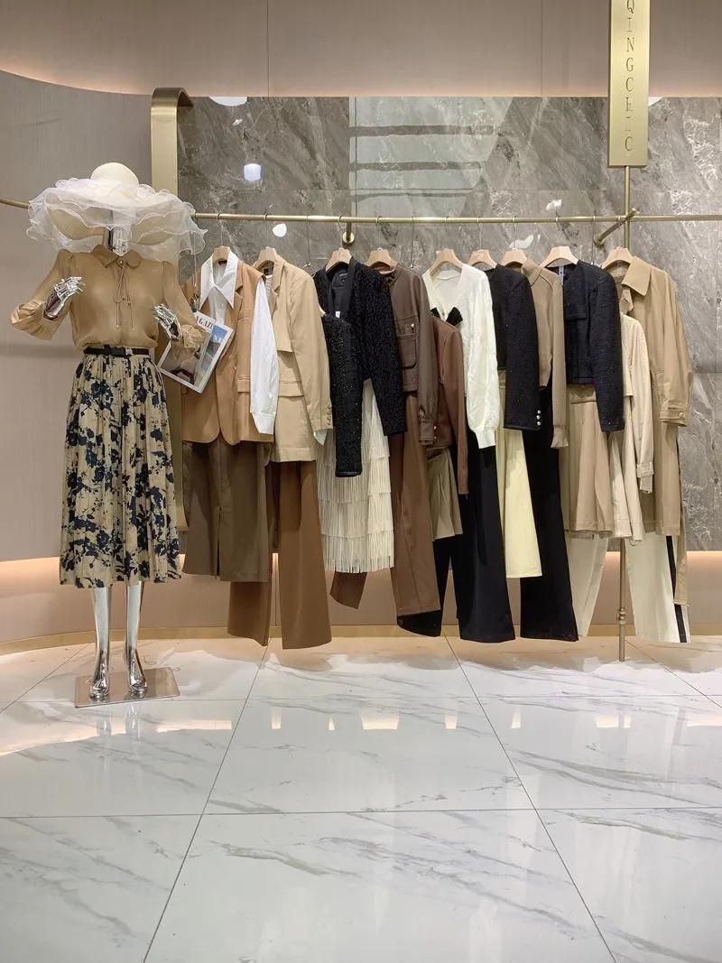 Women's Clothing Wholesale Overstock Liquidation Pallet - High Quality Fashion Apparel for Resale, Boutique Clothing, Mixed Styles & Sizes showcase 6
