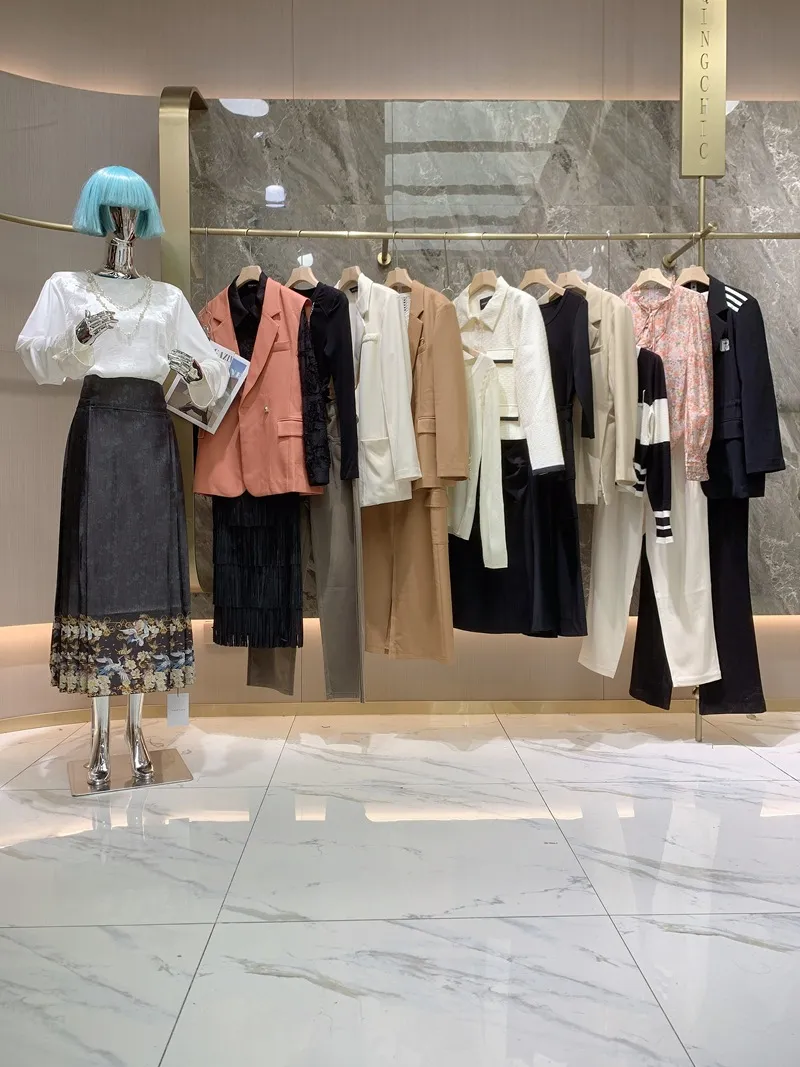 Women's Clothing Wholesale Overstock Liquidation Pallet - High Quality Fashion Apparel for Resale, Boutique Clothing, Mixed Styles & Sizes showcase 7