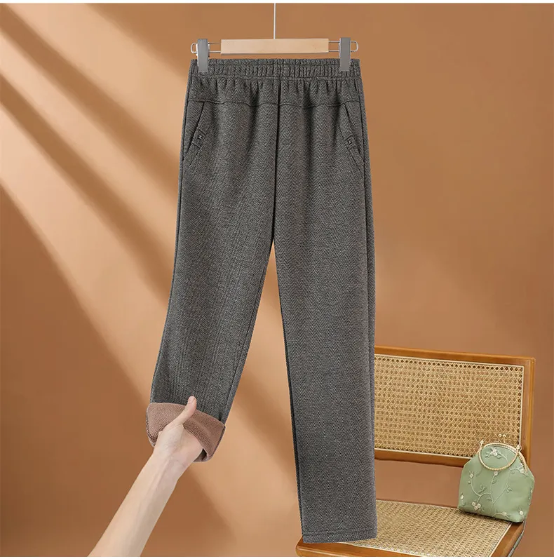 Women's Fleece Lined Pants Elastic Waist Straight Leg Trousers Warm Winter Autumn Comfortable Loose Fit for Elderly Mothers Grandmothers 60+ Years Old showcase 16