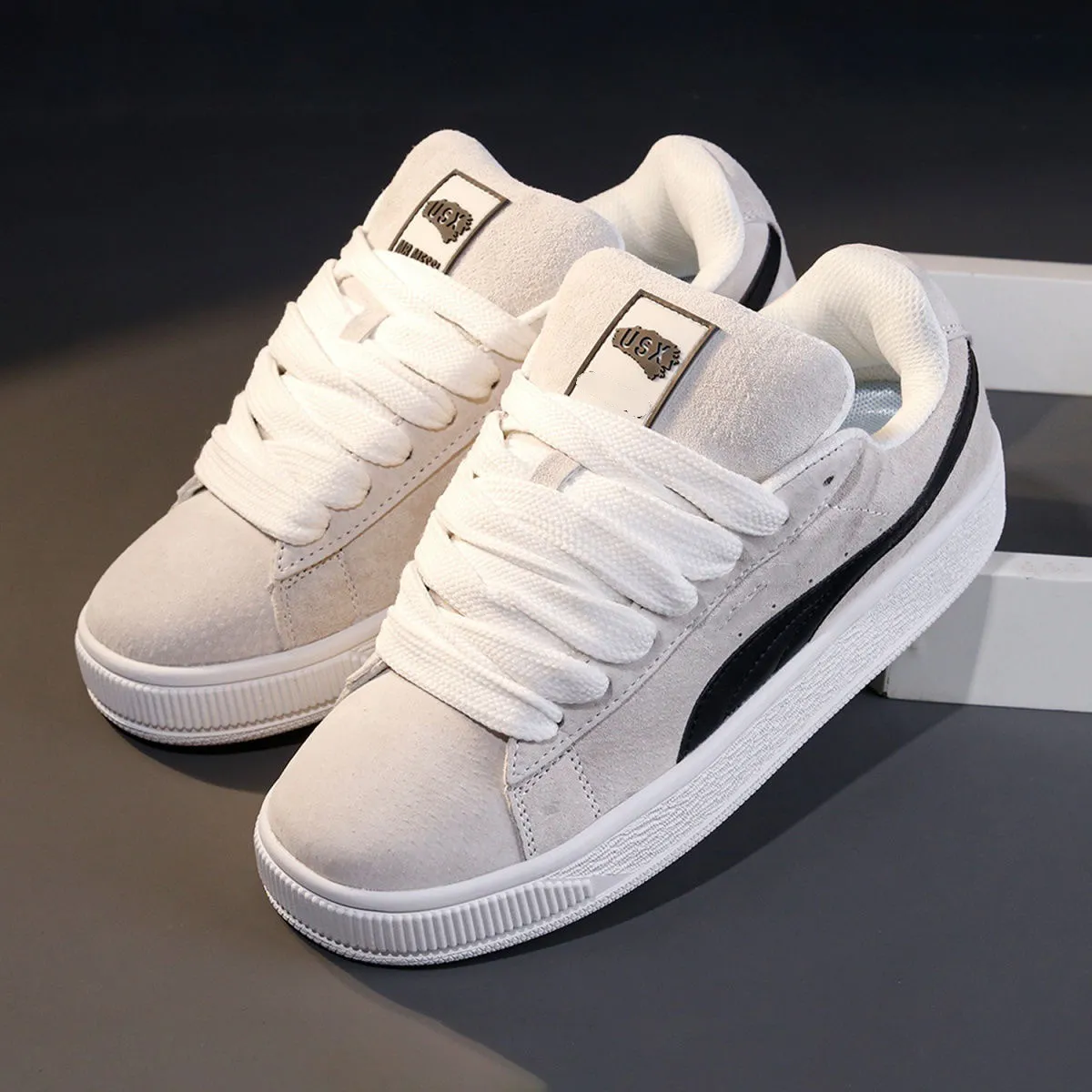 Men's and Women's Casual Loafers Sneakers - Low Top Thick Soled Fashion Shoes - Trendy Retro White Shoes for Couples showcase 10