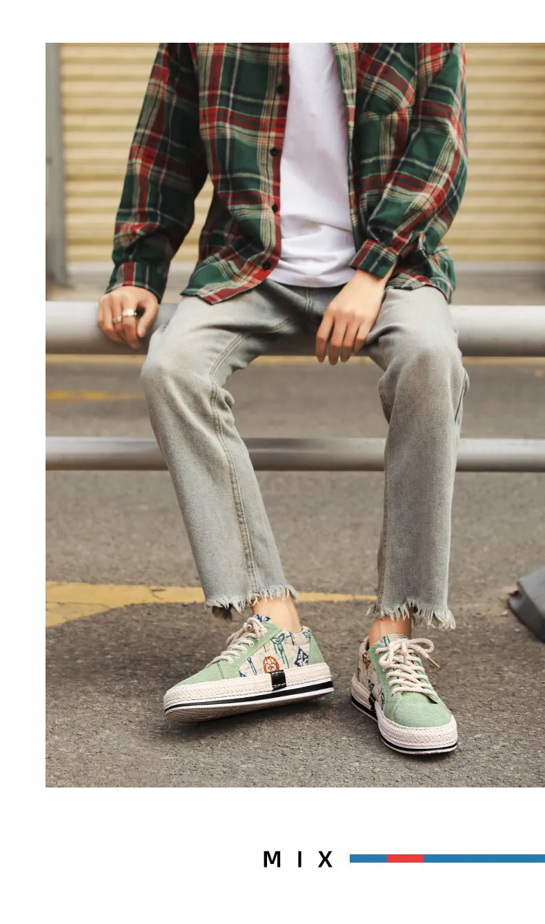 Men's Casual Canvas Shoes Breathable Lightweight Corduroy Loafers Old Beijing Style Flat Shoes Trendy Walking Sneakers for Spring showcase 14
