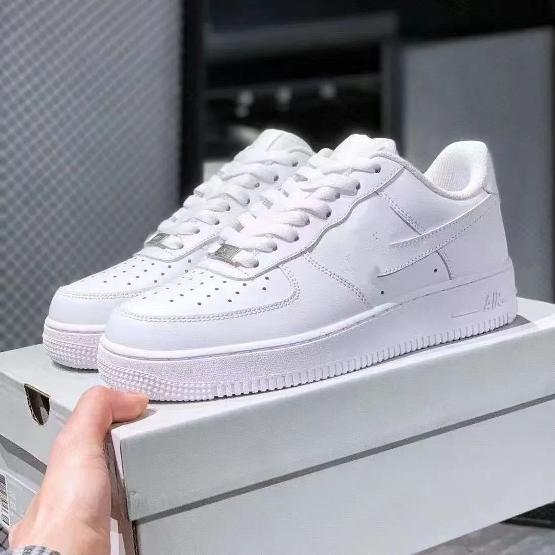 Unisex White Sneakers - Breathable Low-Cut Sports Shoes for Men & Women - Trendy Casual All-Season Fashion Footwear showcase 5