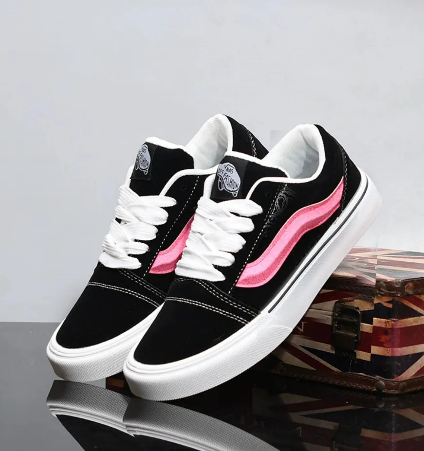 Unisex Low Top Canvas Sneakers Casual Walking Shoes Black and White Paisley Print Comfortable Flat Skate Shoes for Men and Women thumbnail 7