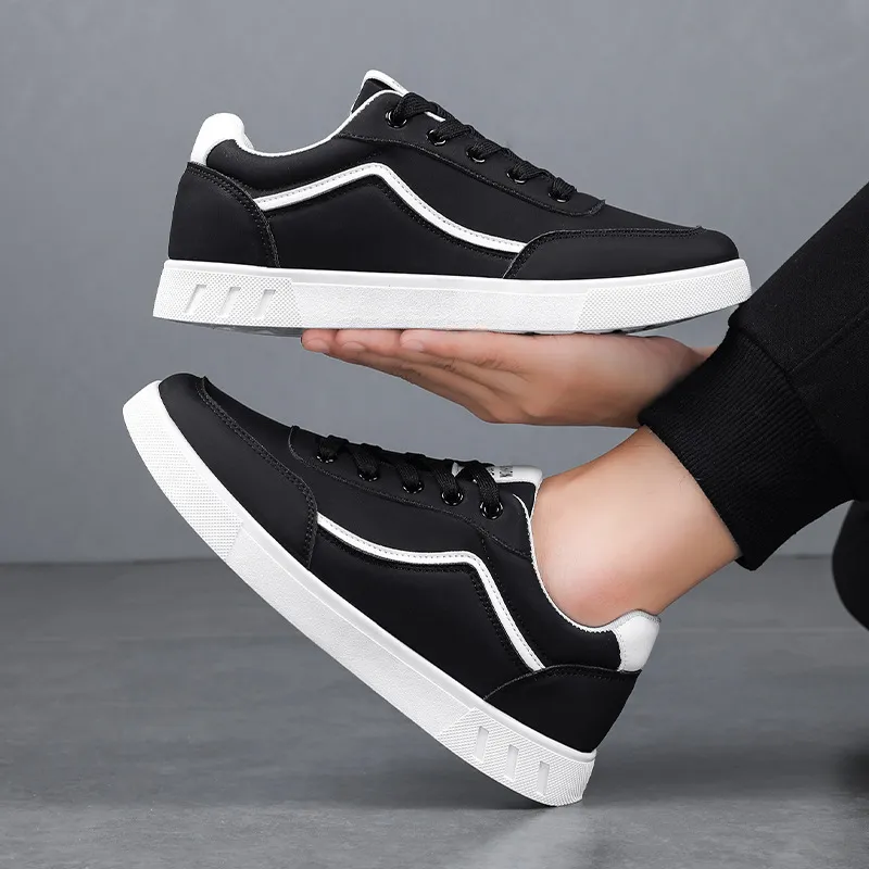 Men's White Sneakers 2024: Korean Style Trendy All-Match Leisure Sports Shoes for Teenagers and Young Adults - Autumn Fashion thumbnail 4