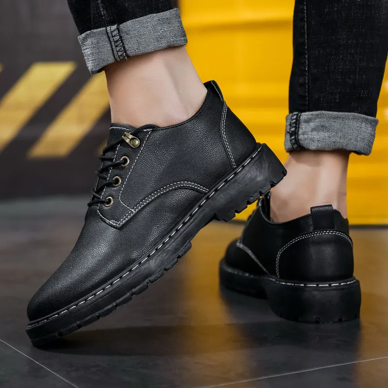 Men's Leather Work Shoes Non-Slip Waterproof Oil-Proof Chef Shoes Casual Kitchen Safety Footwear Martin Labor Protection Summer thumbnail 2