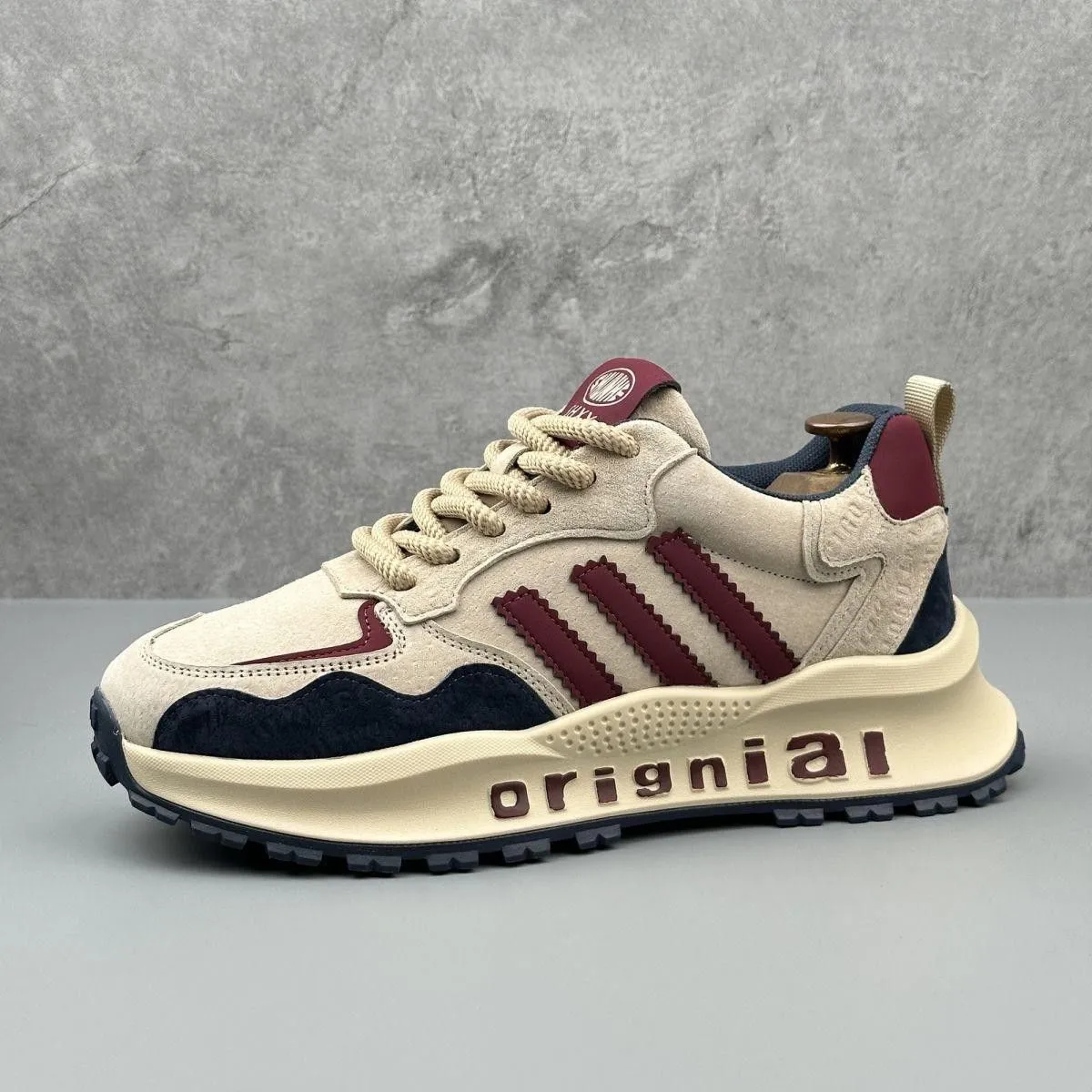 Men's Chunky Sneakers Platform Height Increasing Casual Sports Shoes Retro Style Lace-Up Walking Trainers Fashionable Dad Shoes for Men showcase 8