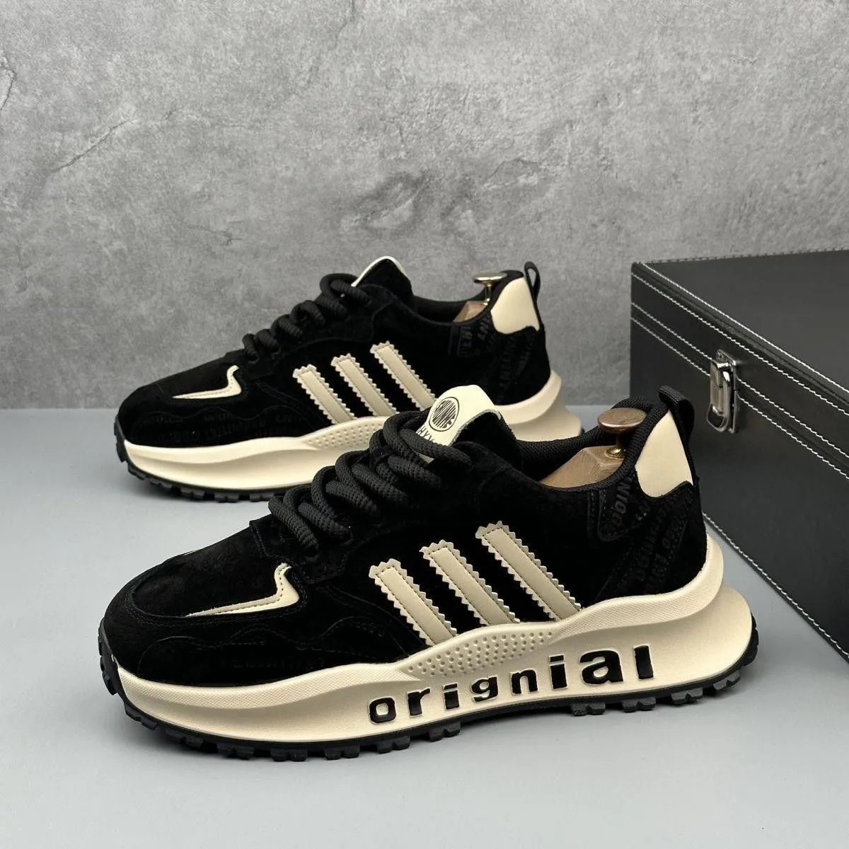 Men's Chunky Sneakers Platform Height Increasing Casual Sports Shoes Retro Style Lace-Up Walking Trainers Fashionable Dad Shoes for Men showcase 6