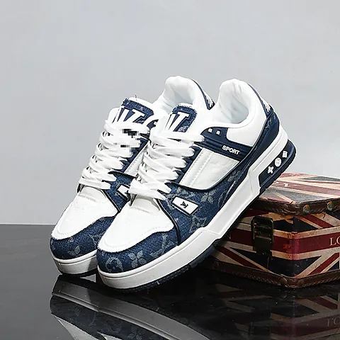 Men's and Women's Leather Panel Sneakers: Breathable, Versatile Casual Shoes with Thick Soles for Height Increase - Trendy Couple Sports Footwear