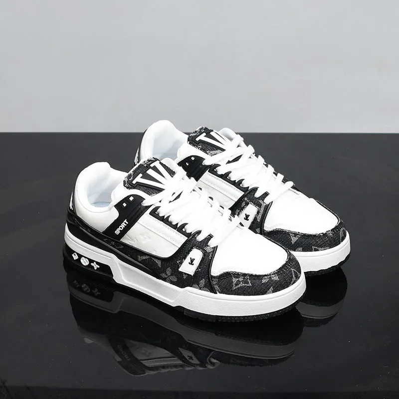 Men's and Women's Leather Panel Sneakers: Breathable, Versatile Casual Shoes with Thick Soles for Height Increase - Trendy Couple Sports Footwear thumbnail 4