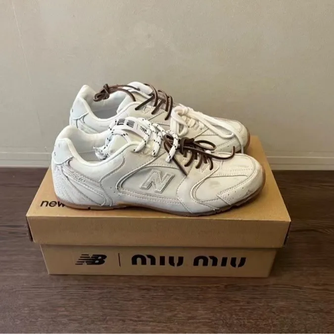 Miumiu Co-brand NB530 Casual Sneakers - Lightweight All-Match Running Shoes for Men and Women - Putian Shoes Company thumbnail 1