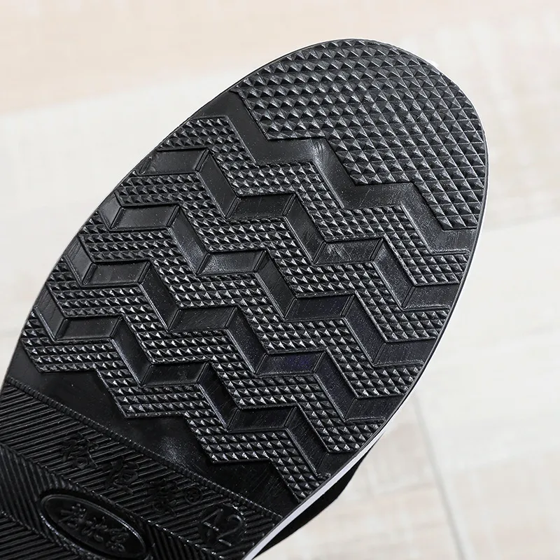 Men's Old Beijing Style Cloth Shoes - Comfortable Non-Slip Work Shoes for Middle-Aged and Elderly Men - Black Fabric Casual Footwear showcase 8