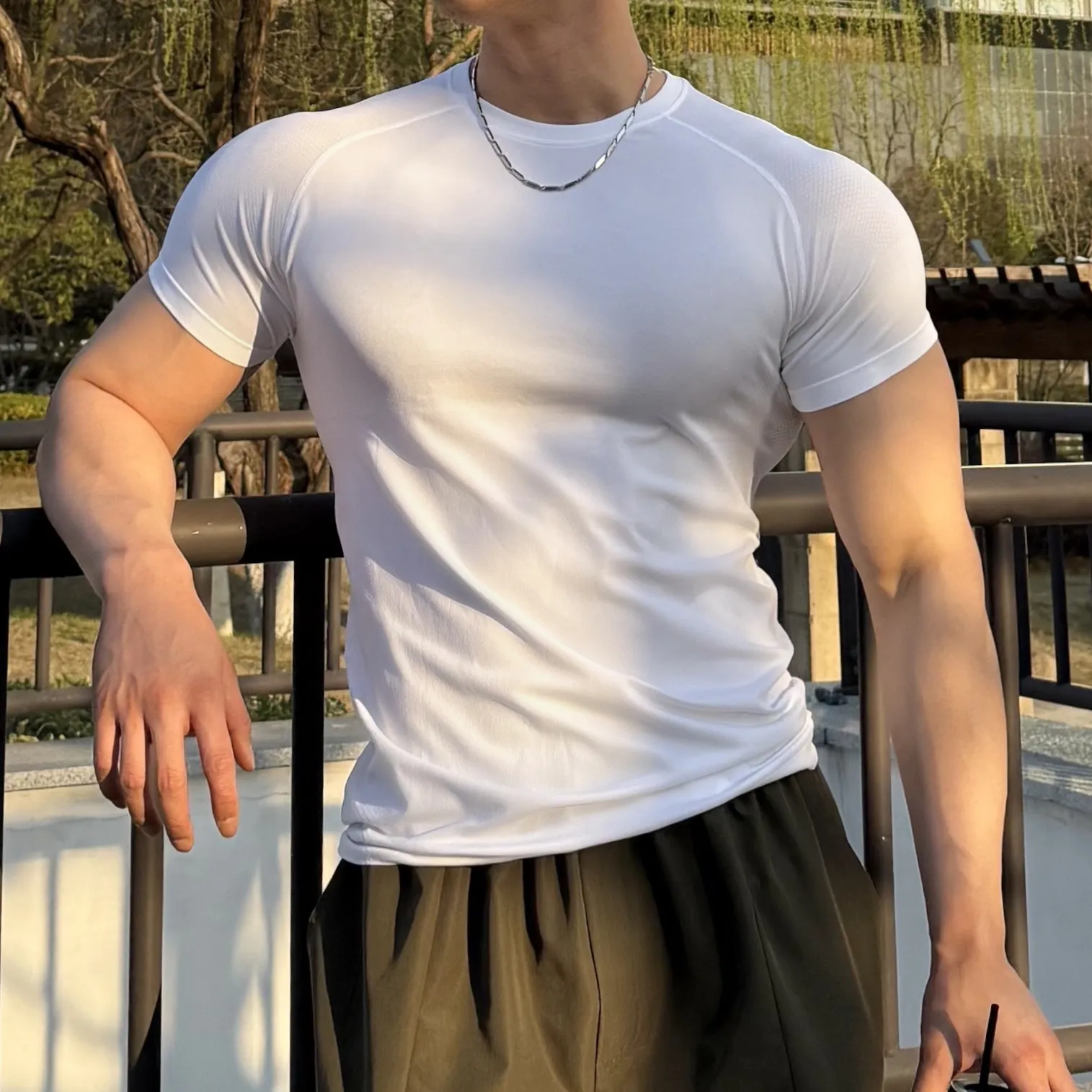 Men's Quick-Drying Compression T-Shirt - Short Sleeve Seamless Jacquard Crewneck Top for Running, Fitness, Gym, and Sports Training thumbnail 2