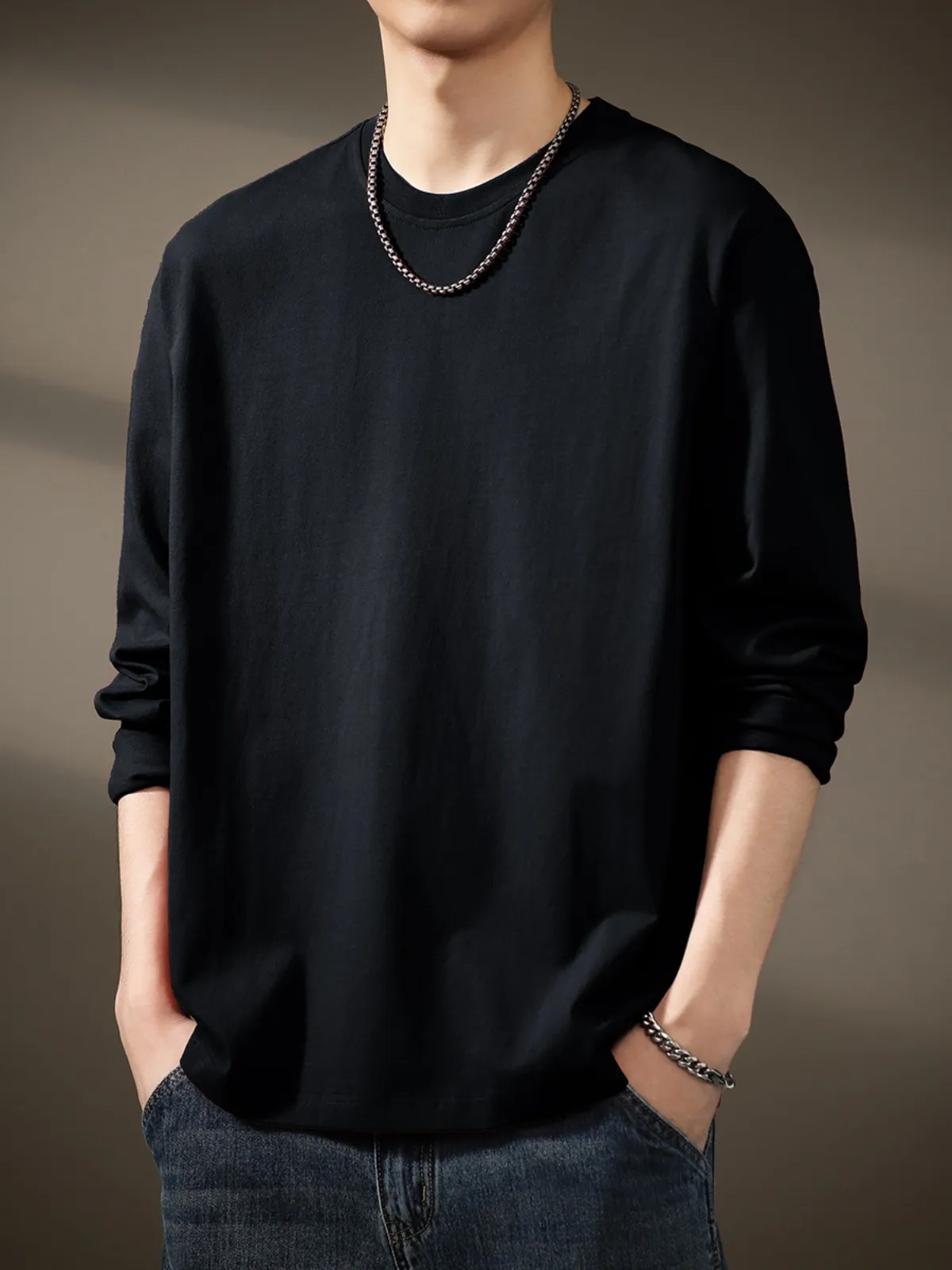 Men's Heavyweight Cotton Long Sleeve T-Shirt - 300g Black and White Crew Neck Casual Basic Tee for Spring/Autumn showcase 13