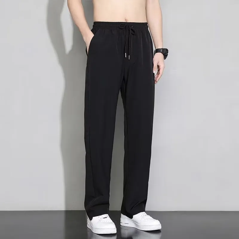 645 Straight - Black