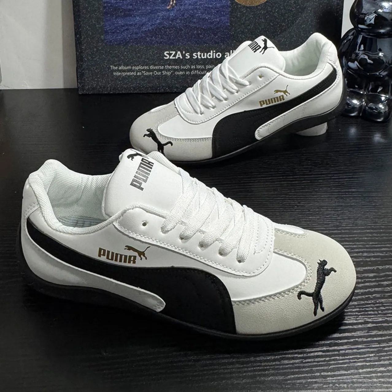 Retro Running Shoes for Men and Women - European Style Training Sneakers - Autumn Winter Casual Sports Shoes - Trendy Unisex Design thumbnail 3