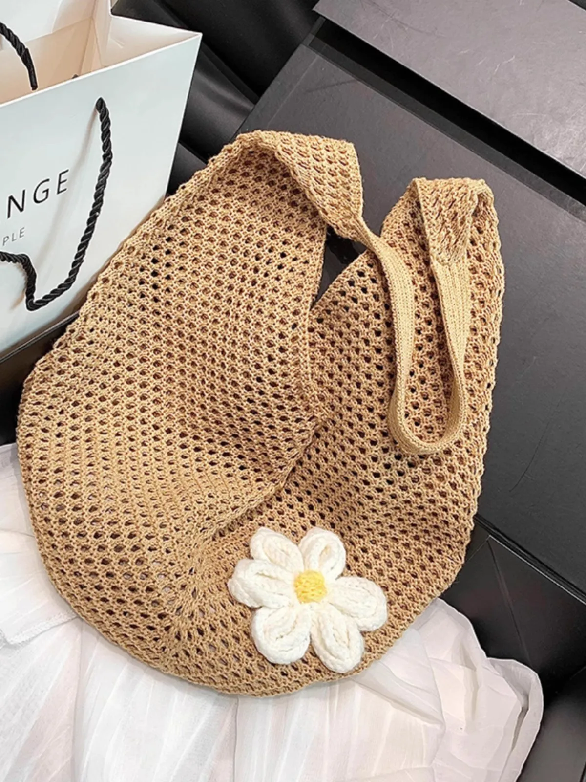 Women's Large Capacity Woven Straw Tote Bag - Versatile Shoulder Bag for Beach, Vacation, Commuting - 2024 Fashion showcase 8
