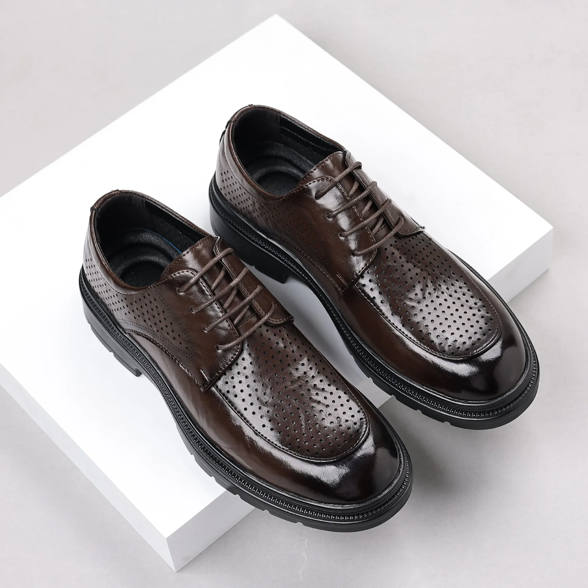 Men's Genuine Leather Dress Shoes Hand-Scratched Formal Business Casual Commuter Office Soft Sole Wedding Groom Shoes thumbnail 6