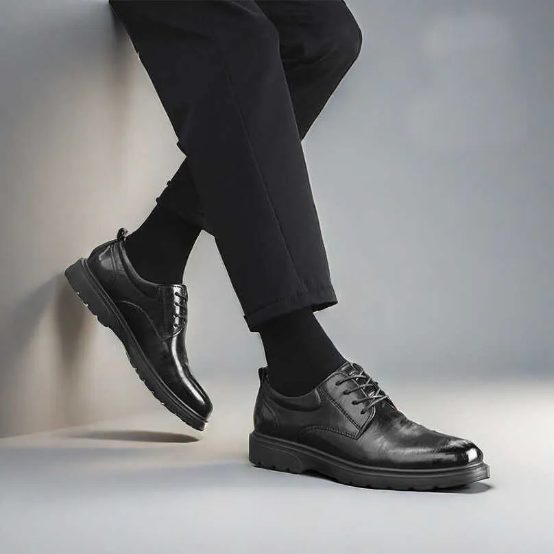 Men's Leather Dress Shoes Lace-Up British Style Thick Sole Oxford Shoes for Business, Interview, Wedding, and Formal Occasions - Comfortable and Durable thumbnail 3