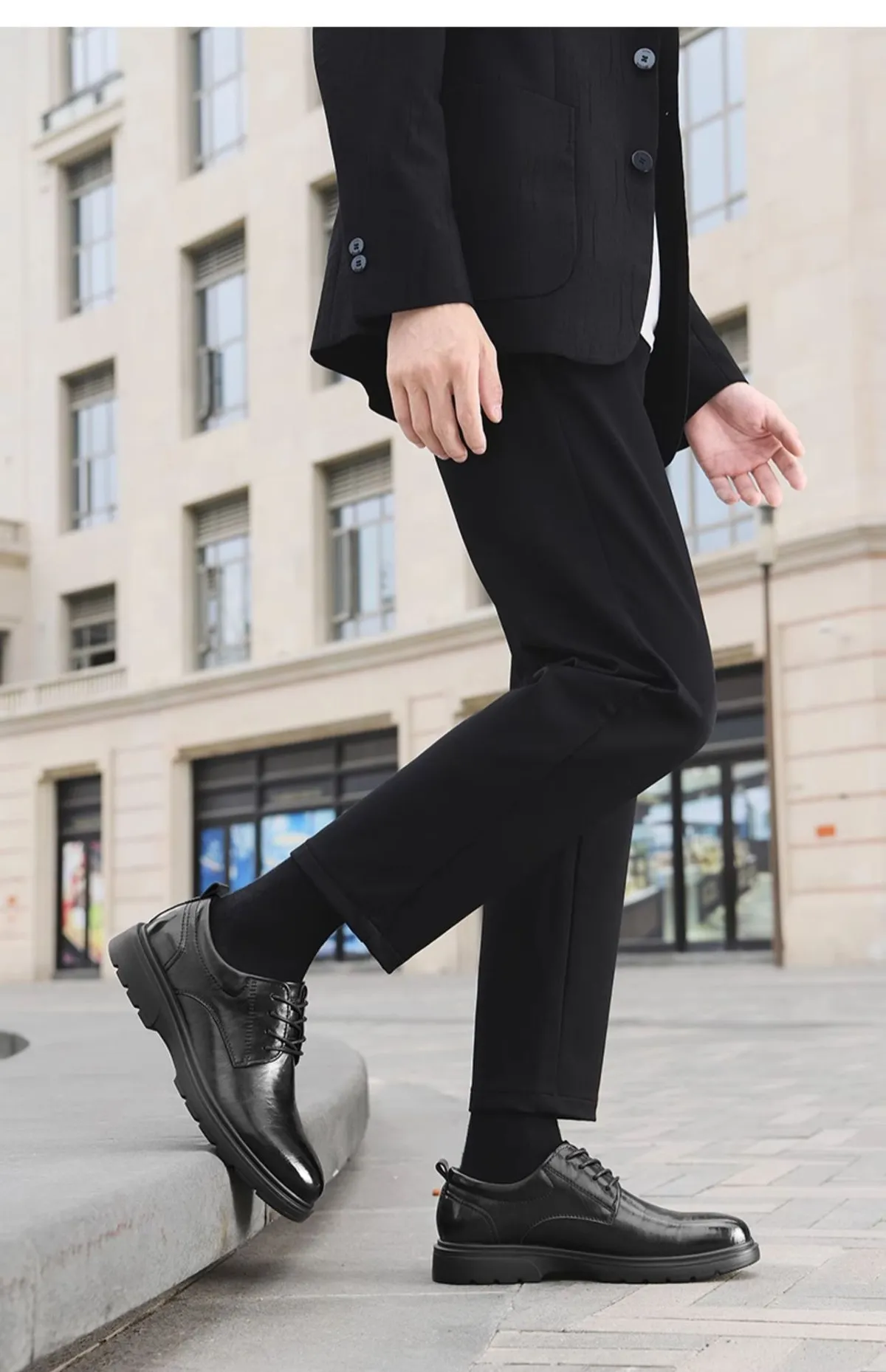 Men's Leather Dress Shoes Lace-Up British Style Thick Sole Oxford Shoes for Business, Interview, Wedding, and Formal Occasions - Comfortable and Durable showcase 2