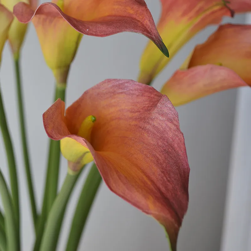Artificial Calla Lily Flowers for Wedding Bouquet & Home Decoration - Soft Touch EVA Foam, Large Size, Wholesale thumbnail 4