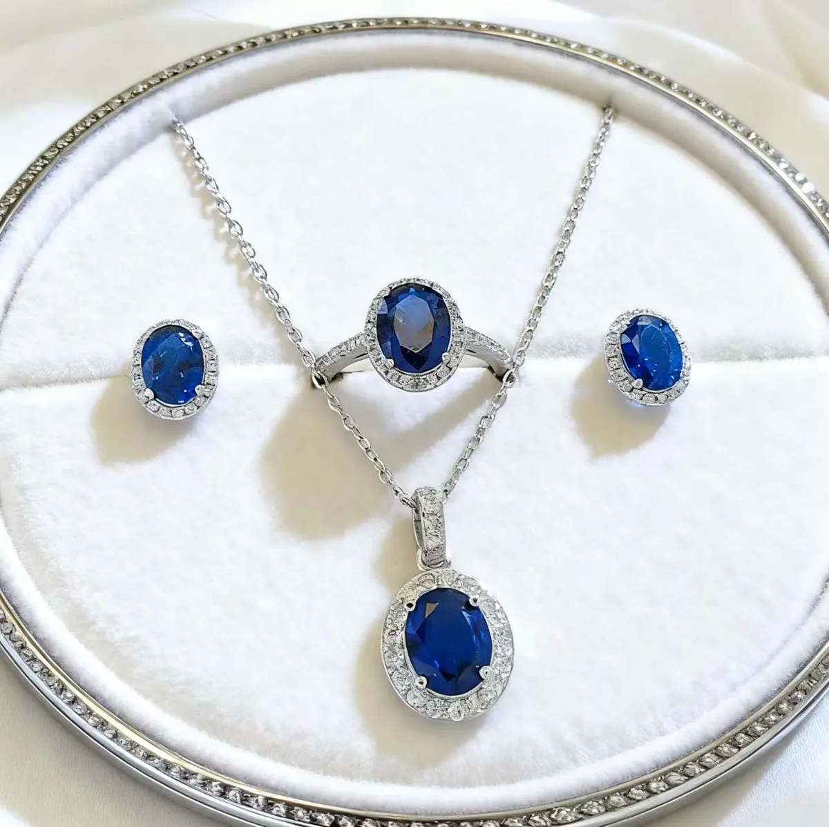 Emerald Green Jewelry Set for Women - Coconut Round Gemstone Pendant Necklace, Earrings, and Ring - Elegant Dinner Party Accessories - Influencer Style showcase 2