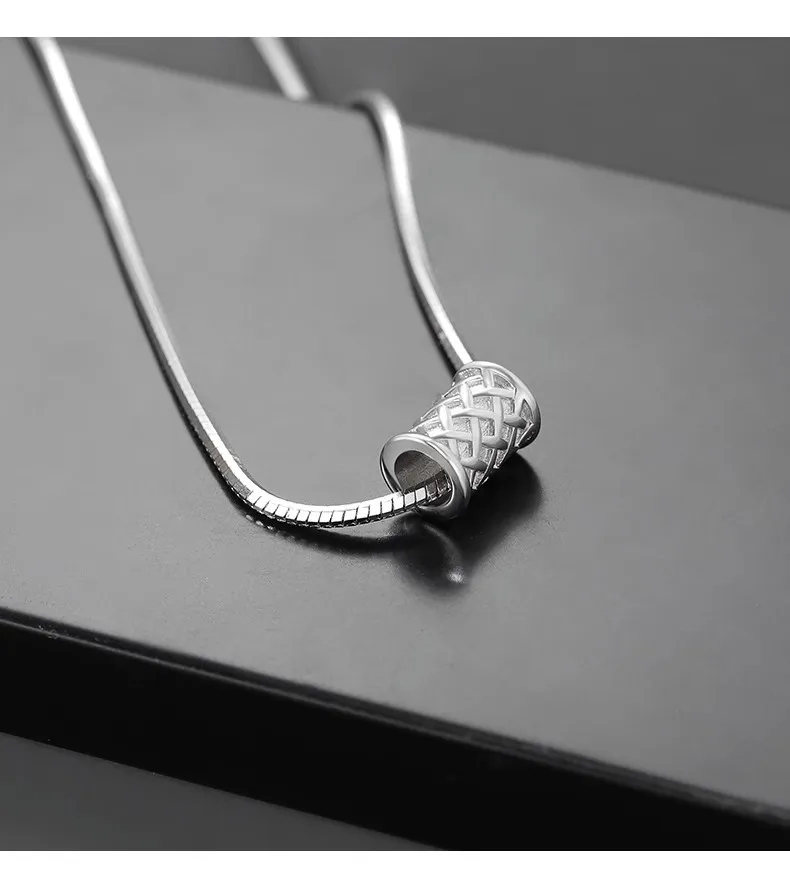 Men's Necklace 2025 Trendy Clavicle Chain - Fashionable High Street Hip-Hop Pendant Accessory Gift for Boyfriend, Son, or Male Friend showcase 3