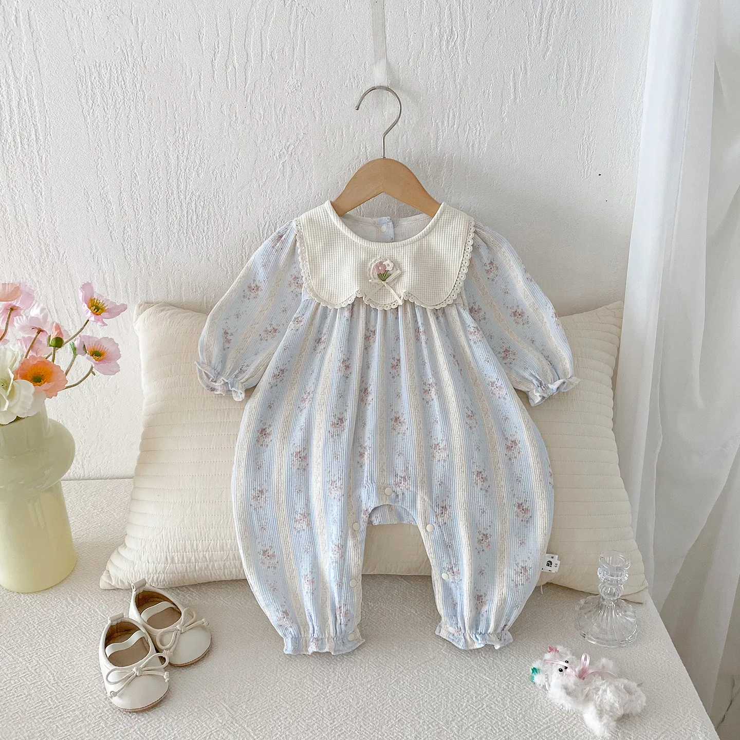 Infant Floral Jumpsuit with Doll Collar - Autumn Style Baby Girl Romper - Fashionable One-Piece Bodysuit with Bag Fart Design thumbnail 3