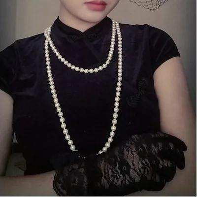Long Pearl Necklace for Women, Wool Chain Pendant, Simple High-End Fashion Jewelry, Autumn and Winter Double Layer Decoration, All-Match Clothes Accessories showcase 1