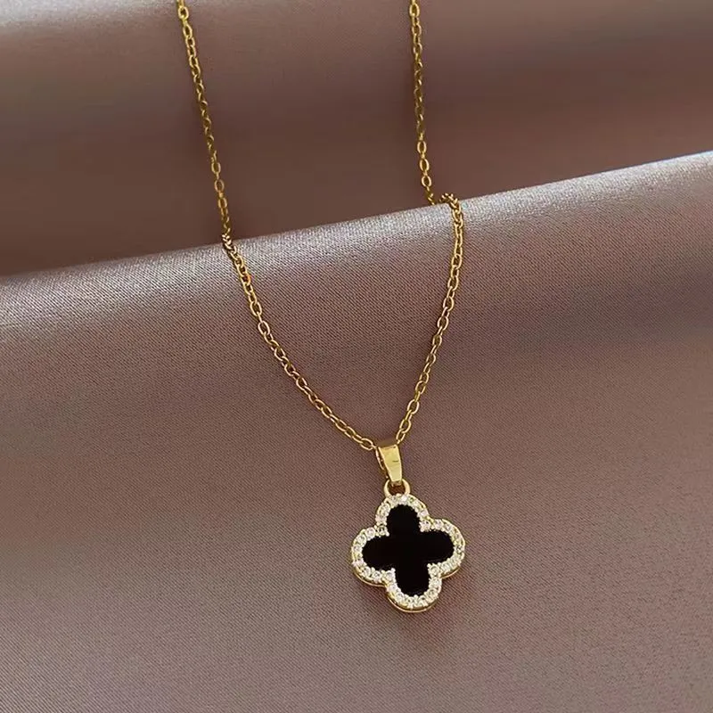 Women's Fashion Necklace Jewelry - High Quality Tri-Color Mixed Batch Necklace for Women, Stylish Pendant, Perfect Gift showcase 11