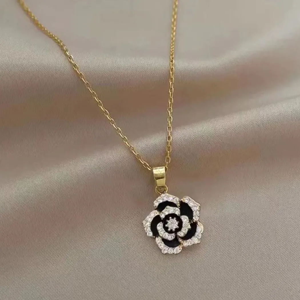 Women's Fashion Necklace Jewelry - High Quality Tri-Color Mixed Batch Necklace for Women, Stylish Pendant, Perfect Gift thumbnail 4