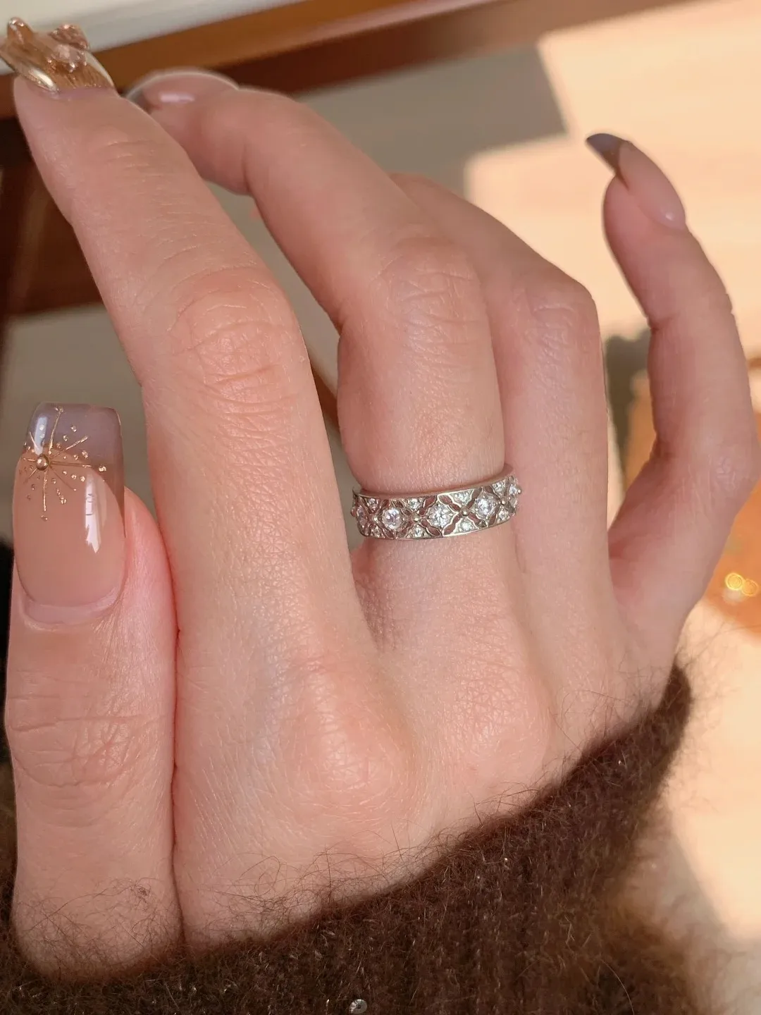 Women's Fashion Ring with Lace Hollow Five-Petal Flower Design - Japanese Korean Style Adjustable Opening Ring for Girls and Ladies thumbnail 8