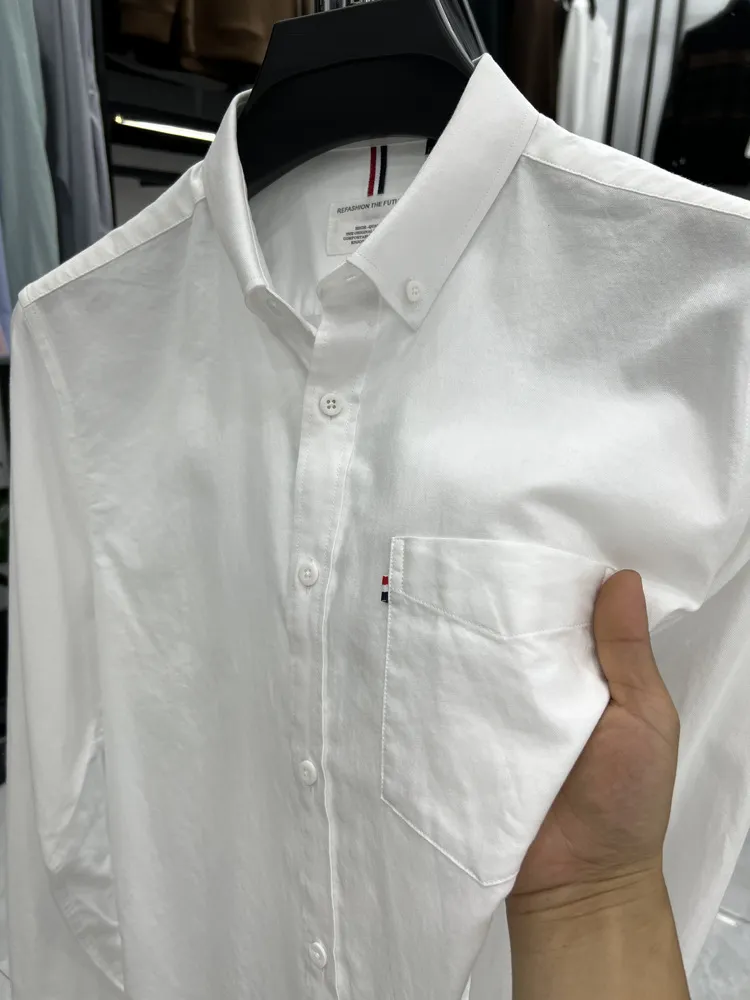 Tommy Hilfiger Men's Long Sleeve Oxford Shirt - Classic Fit Button Down Cotton Dress Shirt - Casual Lapel Top for Men showcase 5