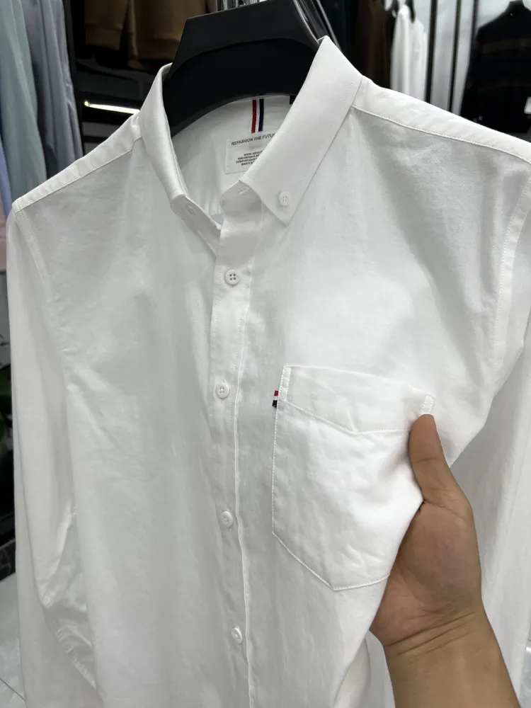 Tommy Hilfiger Men's Long Sleeve Oxford Shirt - Classic Fit Button Down Cotton Dress Shirt - Casual Lapel Top for Men showcase 4