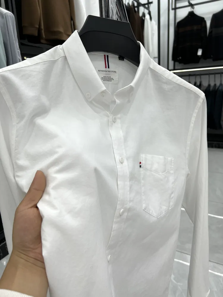 Tommy Hilfiger Men's Long Sleeve Oxford Shirt - Classic Fit Button Down Cotton Dress Shirt - Casual Lapel Top for Men showcase 6