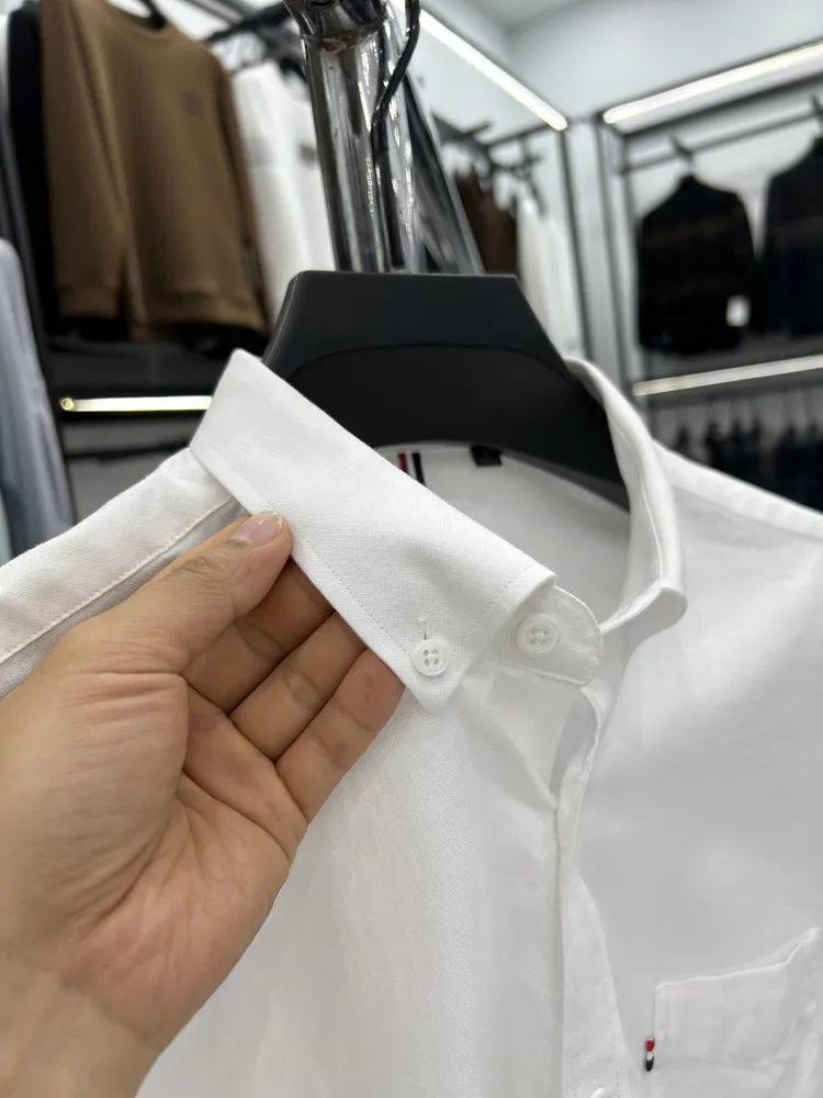 Tommy Hilfiger Men's Long Sleeve Oxford Shirt - Classic Fit Button Down Cotton Dress Shirt - Casual Lapel Top for Men showcase 7
