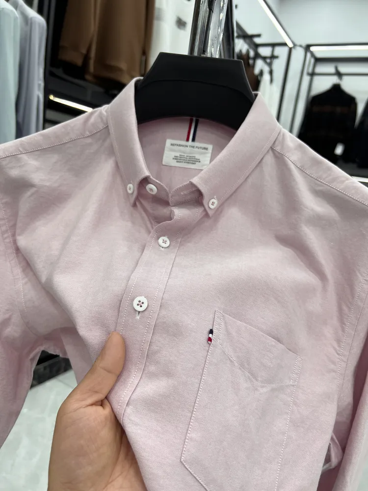 Tommy Hilfiger Men's Long Sleeve Oxford Shirt - Classic Fit Button Down Cotton Dress Shirt - Casual Lapel Top for Men showcase 15