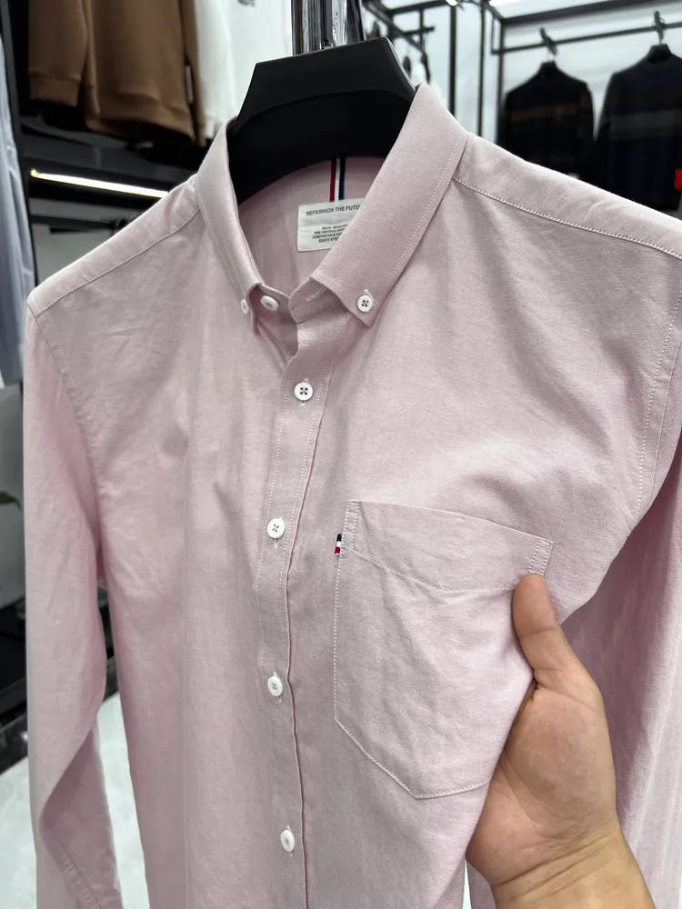 Tommy Hilfiger Men's Long Sleeve Oxford Shirt - Classic Fit Button Down Cotton Dress Shirt - Casual Lapel Top for Men showcase 16