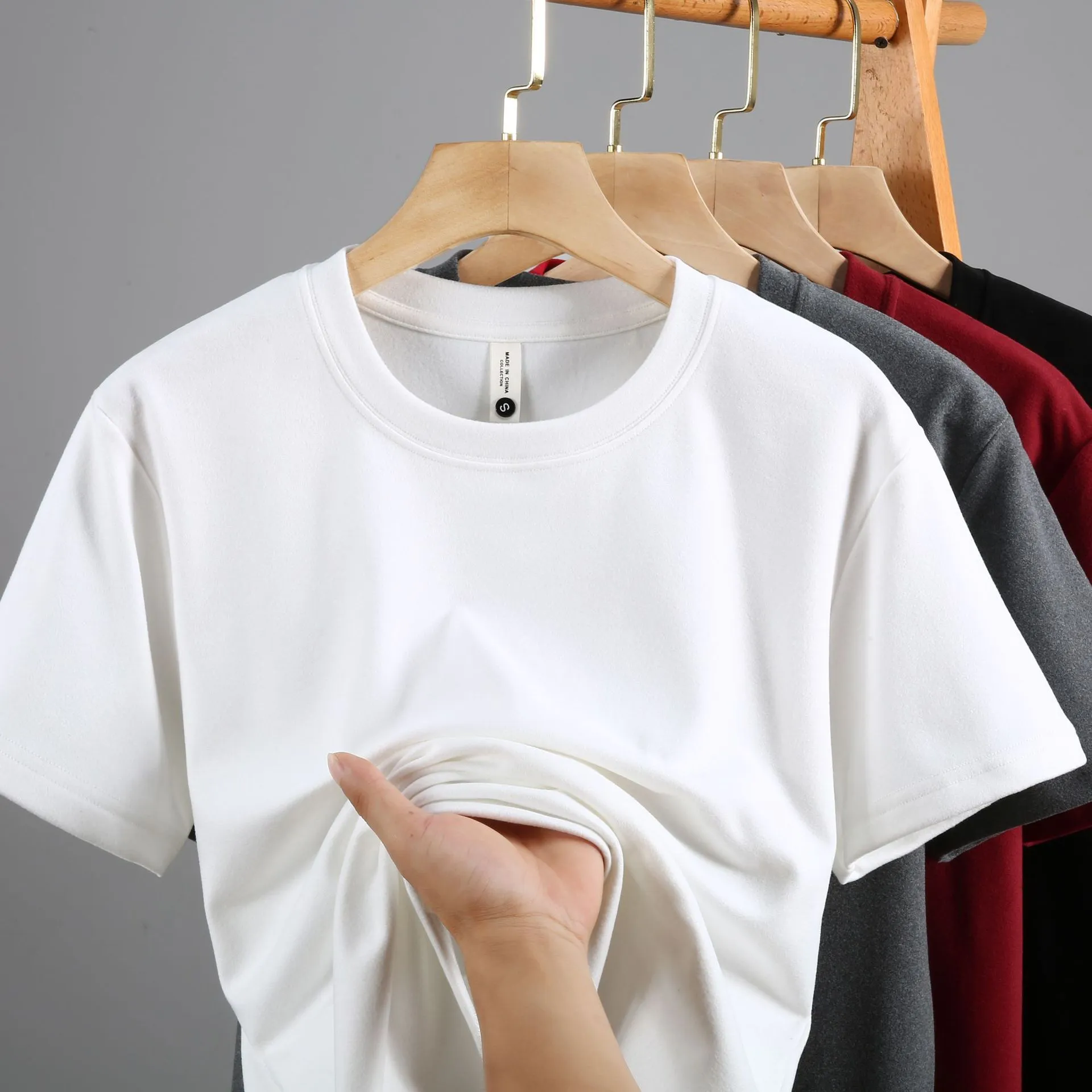 Women's Velvet Short Sleeve T-Shirt - Double Sided Thickened Warm Slim Fit Round Low Neck Trendy Top for Layering thumbnail 1