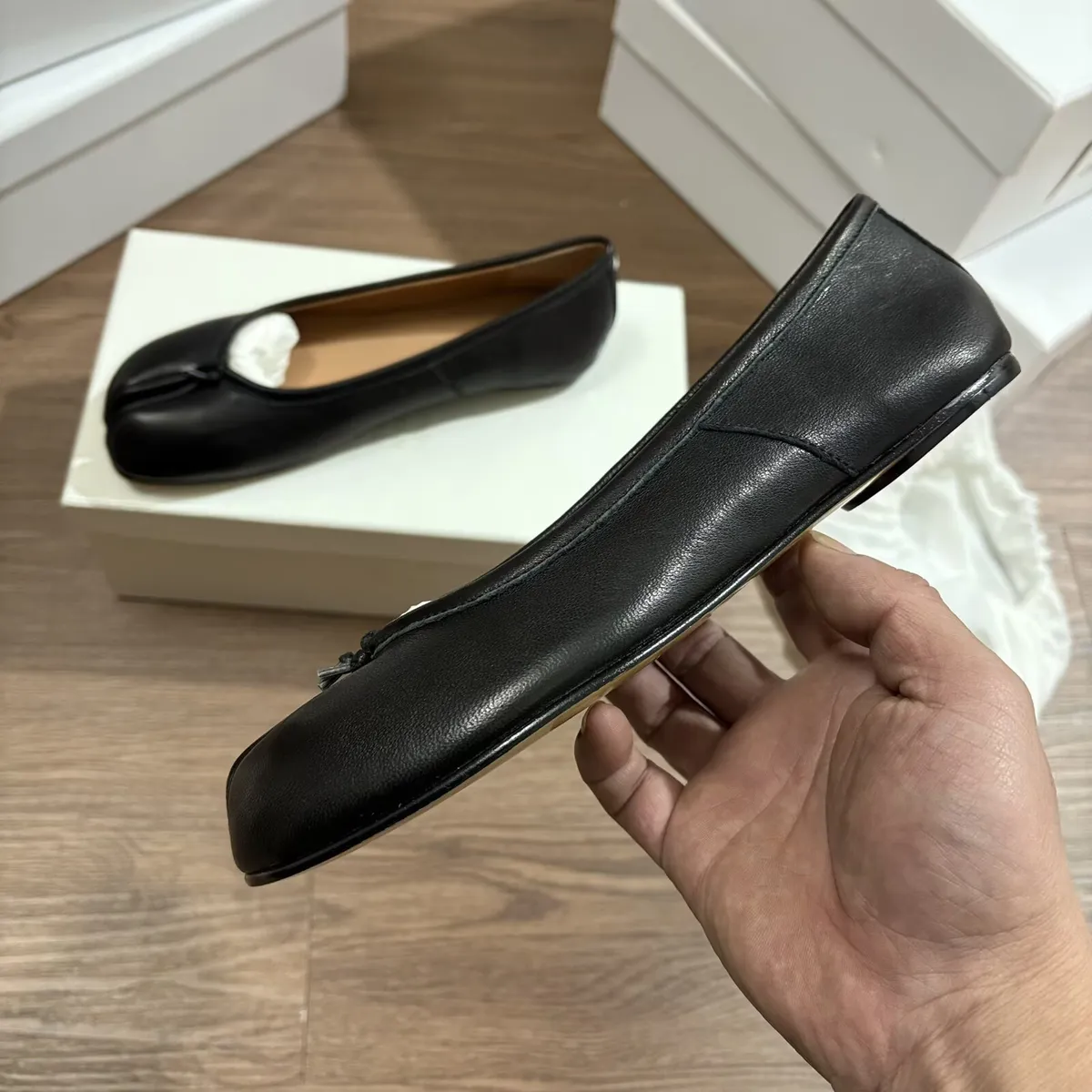 MM6 Margiela Women's Pleated Leather Ballet Flats - Genuine Leather Toe, Soft Sheepskin, Casual Folding Shoes for Ladies showcase 15