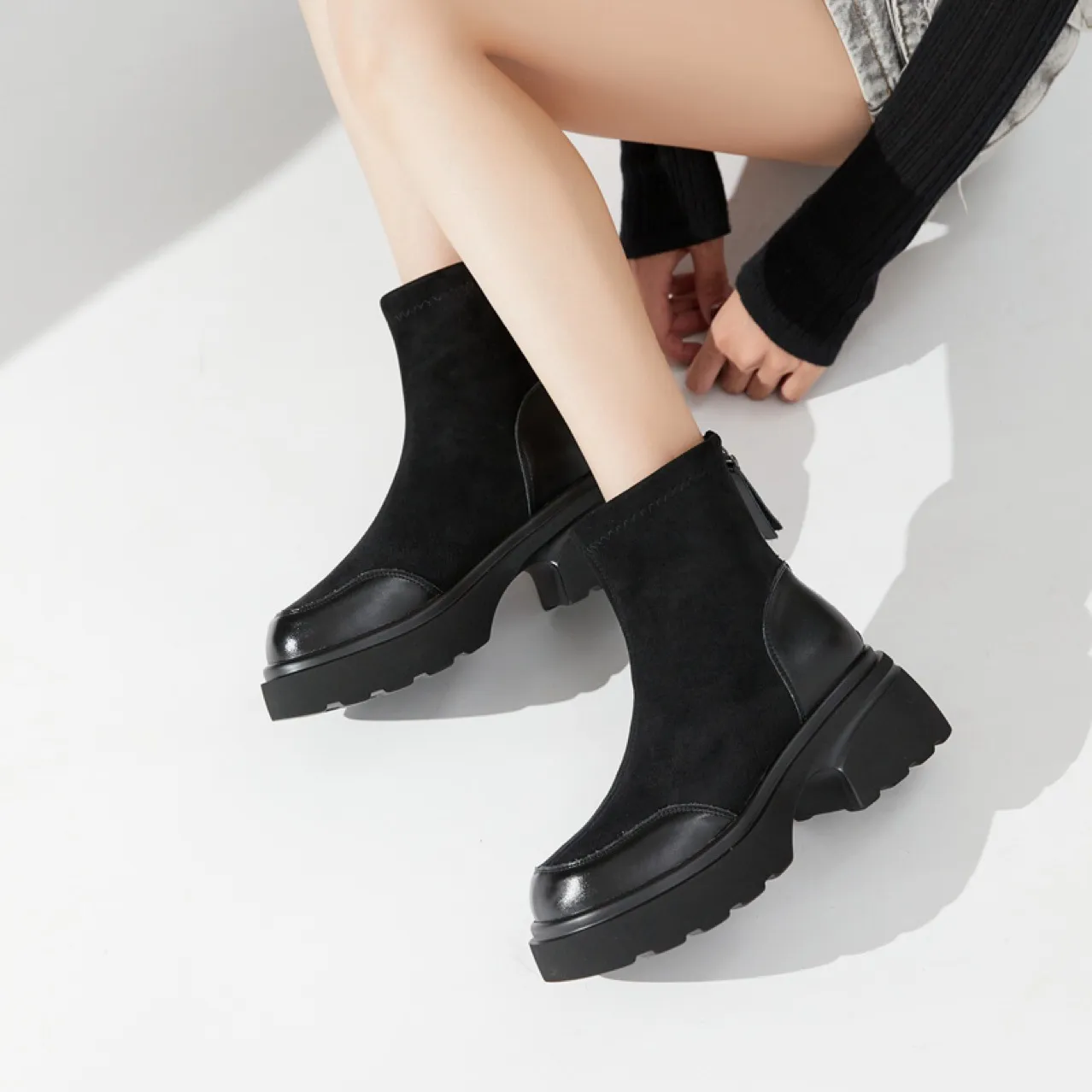 Women's Black Ankle Boots Fleece Lined - Stylish British Style Short Boots for Spring & Autumn 2024 - Comfortable All-Match Skinny Booties thumbnail 4