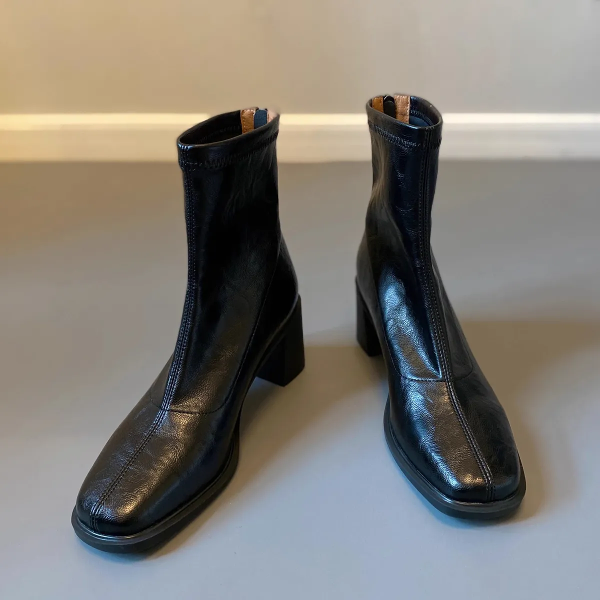 Women's Genuine Leather Ankle Boots Cowhide Thick Heel Square Toe British Style Pleated Black Elastic Slim Fit Autumn Winter Fashion Boots showcase 11