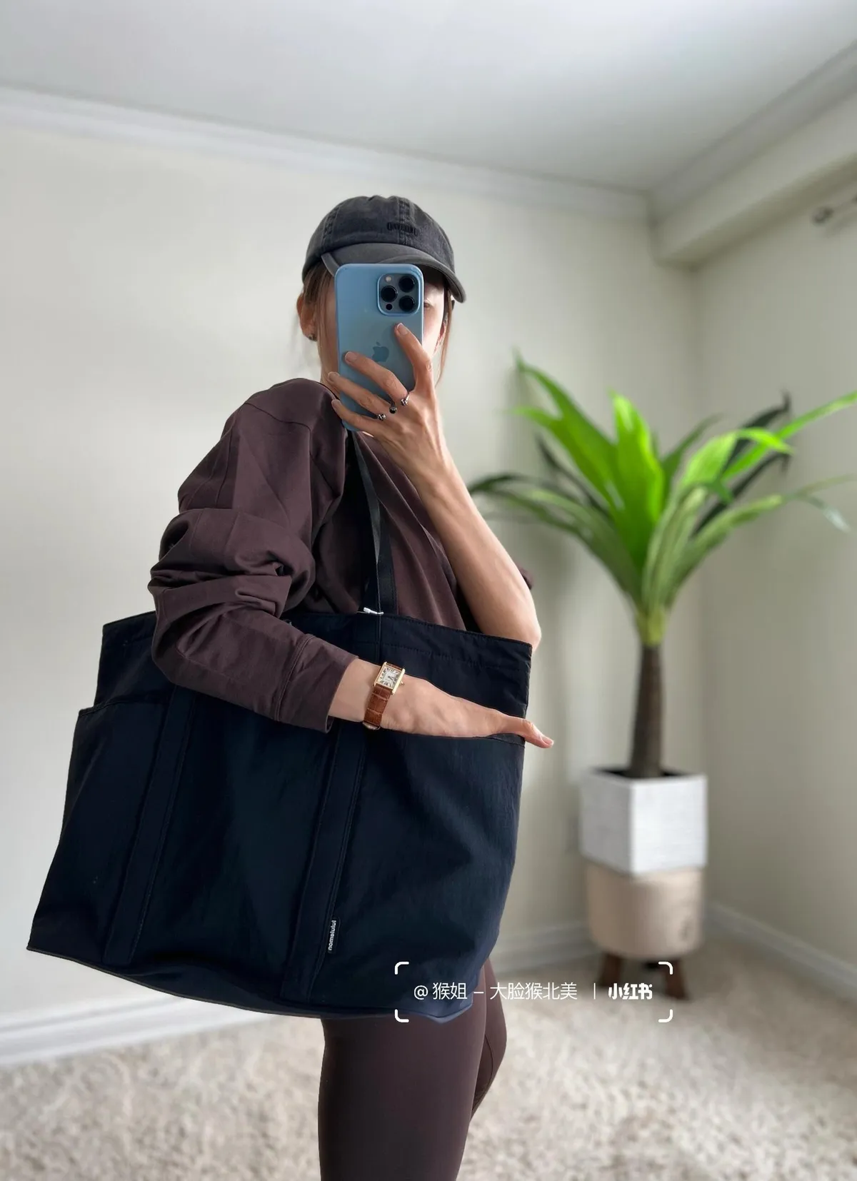 Women's Large Canvas Tote Bag with Multiple Pockets - Waterproof 20L Yoga Handbag for Daily Use, Travel, and Gym showcase 17