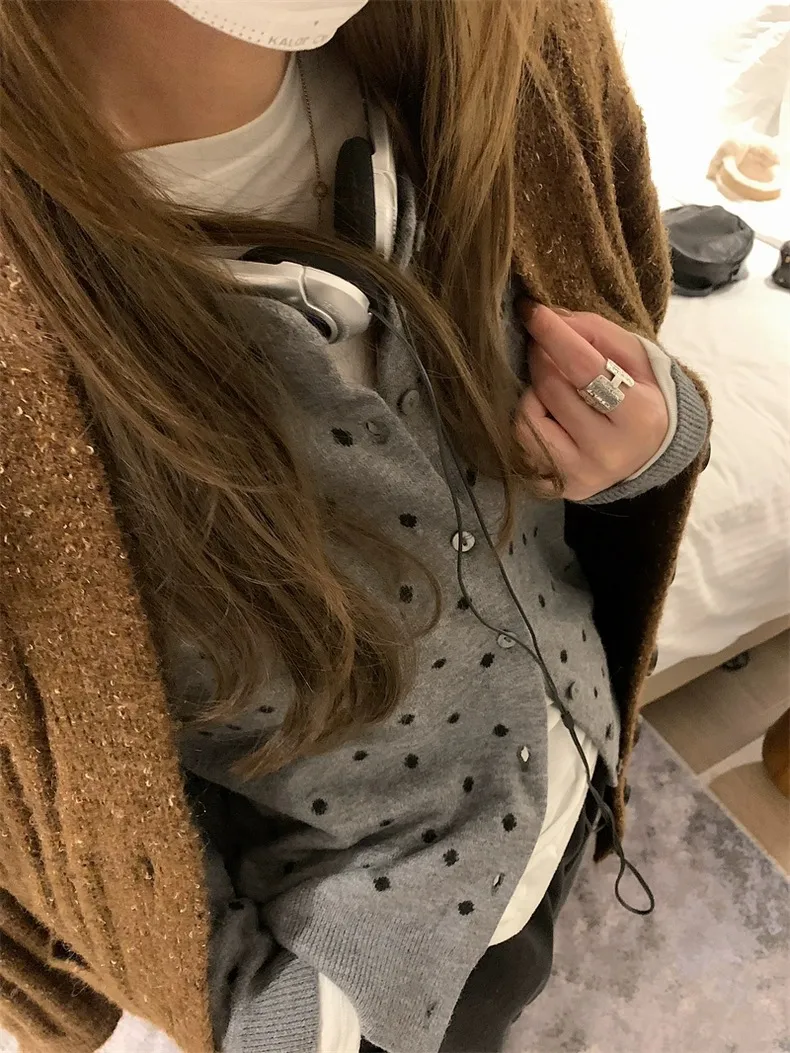Women's Korean Style Polka Dot Knitted Cardigan Jacket - Soft, Versatile Autumn Winter Fashion Sweater Top showcase 17